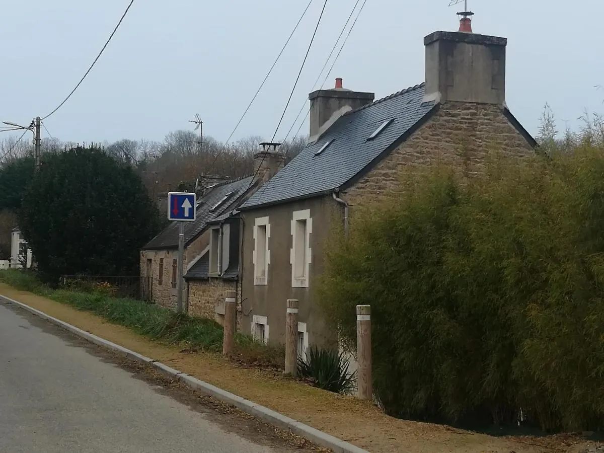 Cap Sur Le Viaduc Villa Sibiril France